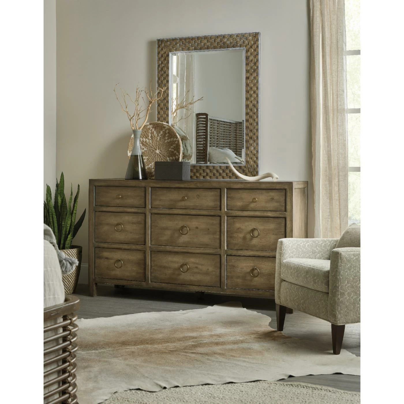 Cheap π― Dressers Hooker Furniture Sundance Nine-Drawer π Dresser β€οΈ - Image 2