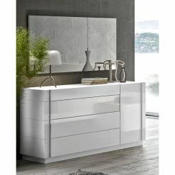 Brand new 🎉 J&M Furniture 👗 Dressers J&M Furniture Amora 4 Drawer 👗 Dresser 😀